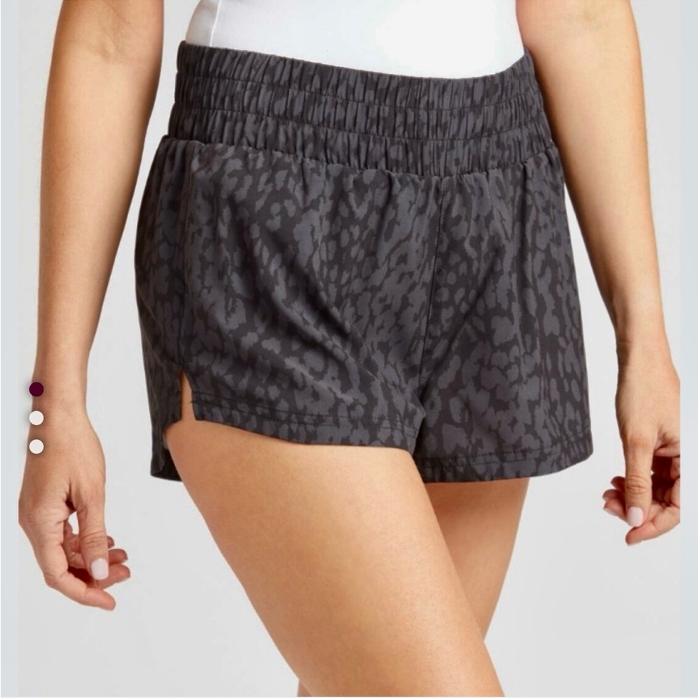 Varley Kallin Running Short | Evereve | size XS